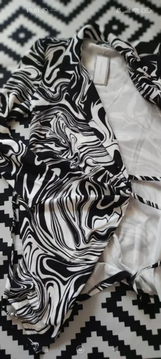 Giacca fantasia zebrata bianco e nero