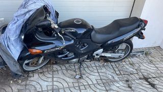 Suzuki GSXF 750 Impecável