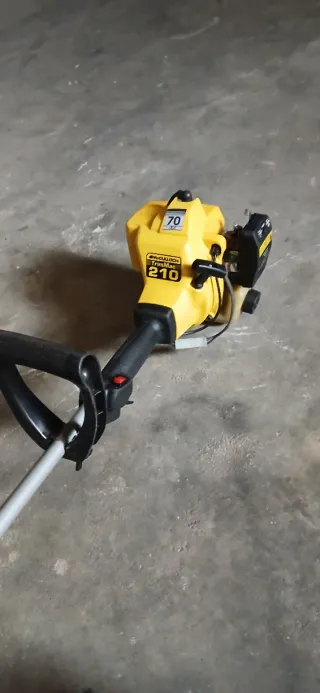 Desbrozadora McCulloch TrimMac 210