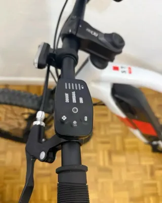 Bicicleta Eléctrica MTB Blanca 27.5 Talla L