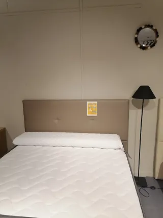 Cabecero de tela beige