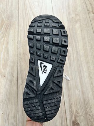 Nike Air Max Command Premium 718896-001