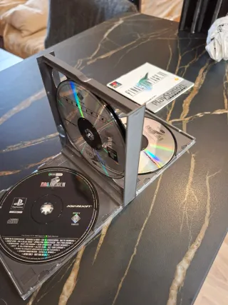 Final Fantasy VII PSone + Demo FF VIII Pal español