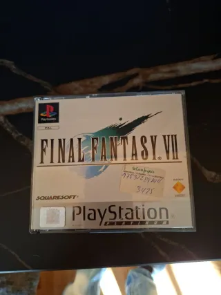 Final Fantasy VII PSone + Demo FF VIII Pal español