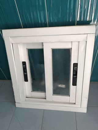 Ventana de baño corredera