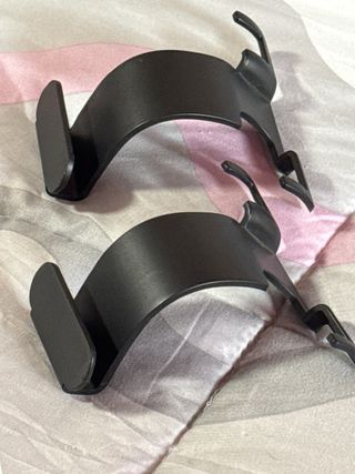 Ganchos Reposa3cabezas traseros Tesla Model Y