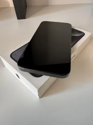 iPhone 15 Pro Max Gris