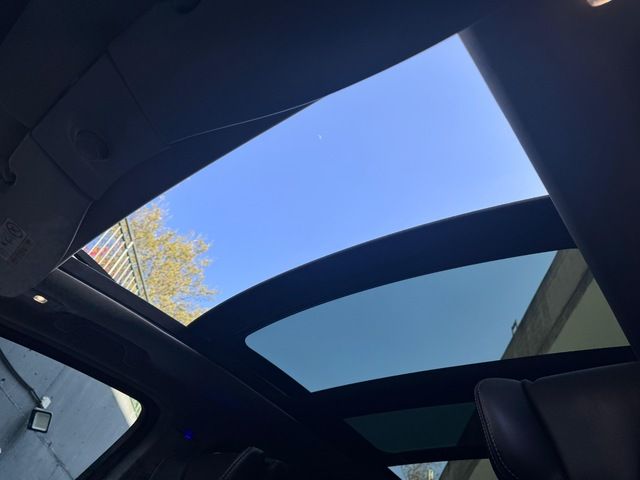 Renault Espace Initiale Paris Energy dCi 118 kW (160 CV) TT EDC