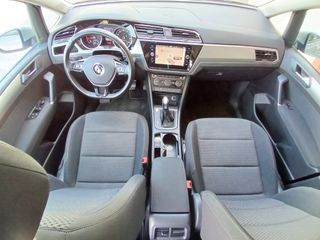 Volkswagen Touran 2021 7 PLAZAS