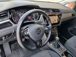 Volkswagen Touran 2021 7 PLAZAS