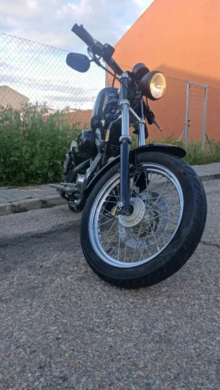 Harley Davidson Sportster 883 Custom