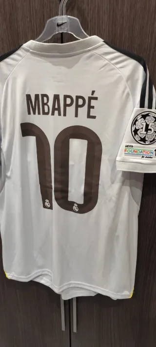 Conjuntos Real Madrid infantil y adulto