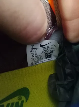 Nike SB Dunk Low Mario Bros