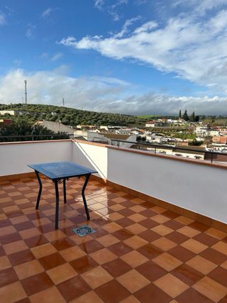 Se alquila piso en Almodóvar del Río