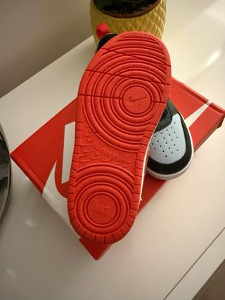 Nike Criança Edição Especial - Novo - 29.5