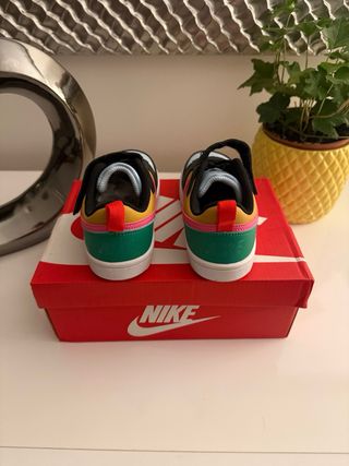 Nike Criança Edição Especial - Novo - 29.5