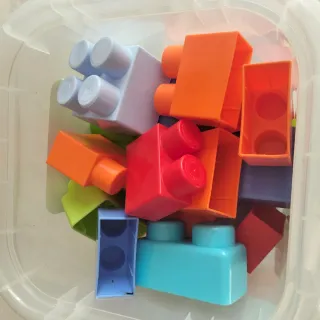 Scatola cubetti tipo Lego 30 pezzi