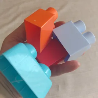 Scatola cubetti tipo Lego 30 pezzi