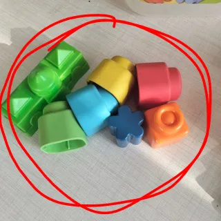 Scatola cubetti tipo Lego 30 pezzi