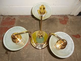 LAMPARA de TECHO COMEDOR con 3 TULIPAS de CRISTAL