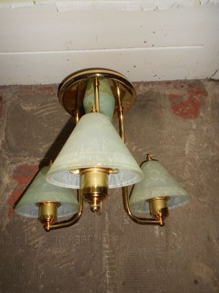 LAMPARA de TECHO COMEDOR con 3 TULIPAS de CRISTAL