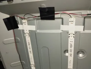 Tiras LED LG 49 y cable conexión