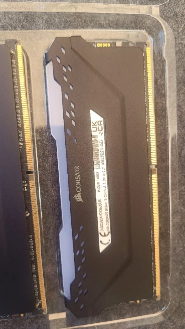 Corsair Vengeance RGB Pro DDR4 3600MHz C18