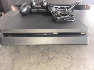 Ps4 Slim Negra + Mando y Cable