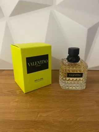 Valentino Donna Born in Roma Yellow Dream Perfume