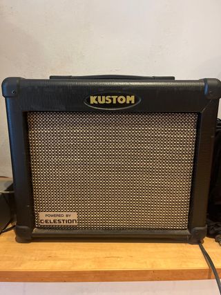 Amplificador Kustom Arrow 16 Celestion