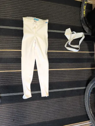 Traje de equitación Decathlon talla niño