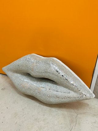 Escultura Rostro Mosaico Espejo + Labios