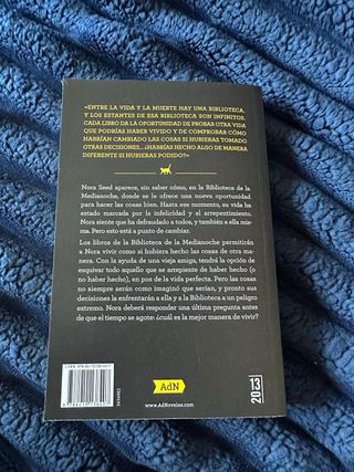 La Biblioteca de la Medianoche