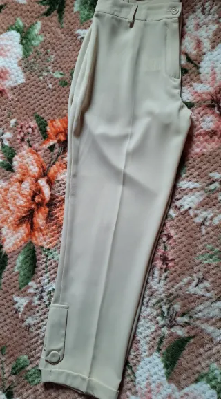 Pantaloni Lizalù beige a caviglia