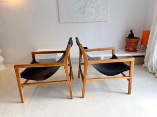 Sillón lounge teca y cuero negro