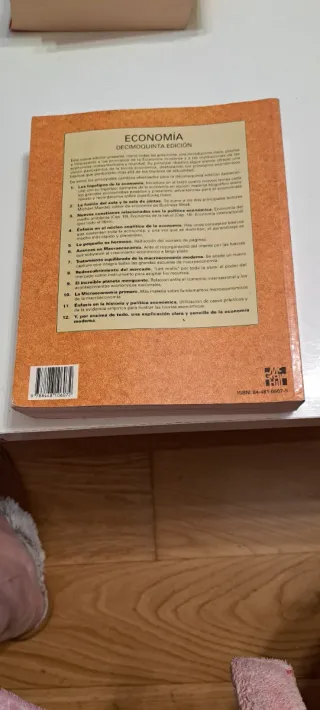 Economia - 15b: Edicion (Spanish Edition)