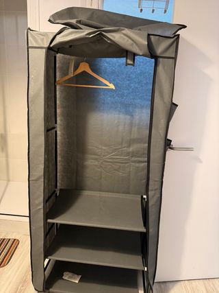 Armario de tela gris