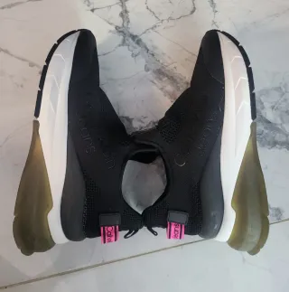 Zapatillas Calvin Klein Negras y Rosas