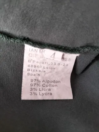 Camiseta Ian Mosh verde y gris