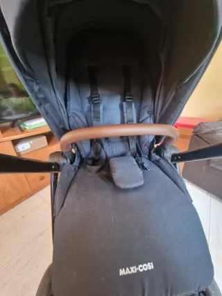 Carrito de bebé Maxi-Cosi 2 en 1 con capazo