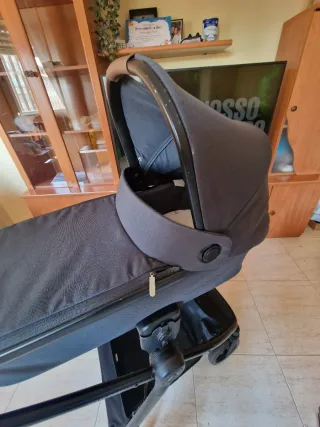 Carrito de bebé Maxi-Cosi 2 en 1 con capazo