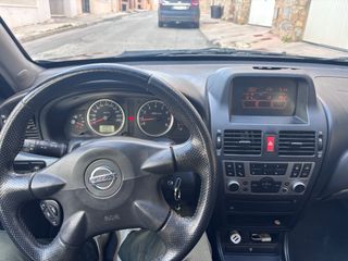 Nissan Almera 2004