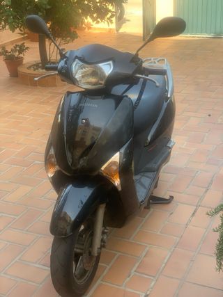 Honda Lead 110cc - ITV hasta 2028