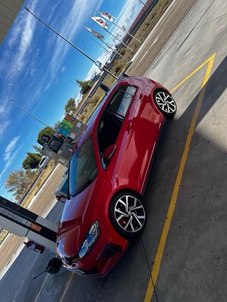 Volkswagen Golf Performance