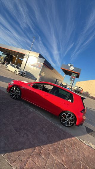 Volkswagen Golf Performance