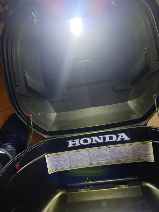 Baúl Moto GIVI Blade 39L Negro