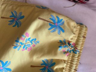 Bañador amarillo palmeras