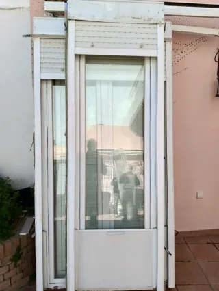 Puertas y ventanas aluminio Climalit y rejas