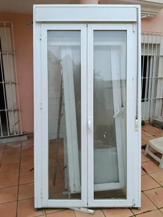 Puertas y ventanas aluminio Climalit y rejas