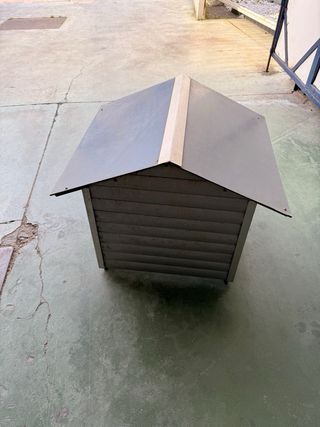 Casita para perro negra y gris